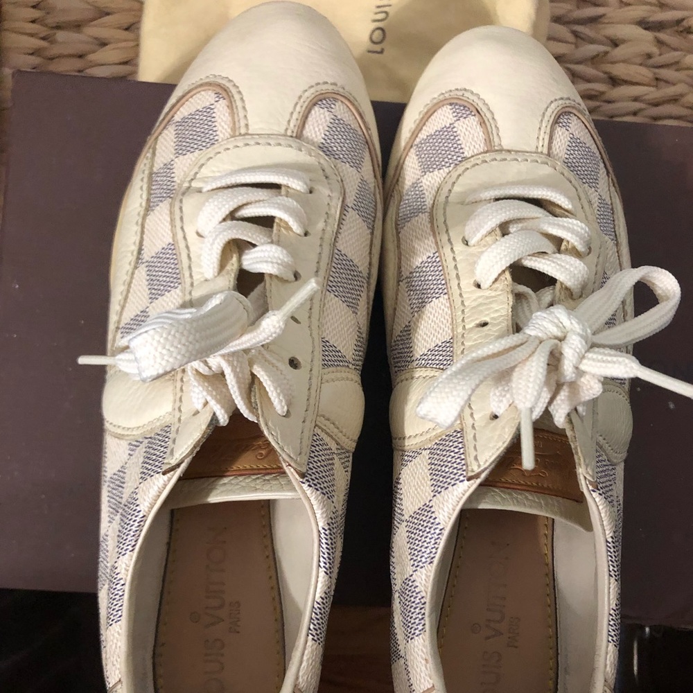 Louis Vuitton Sneakers